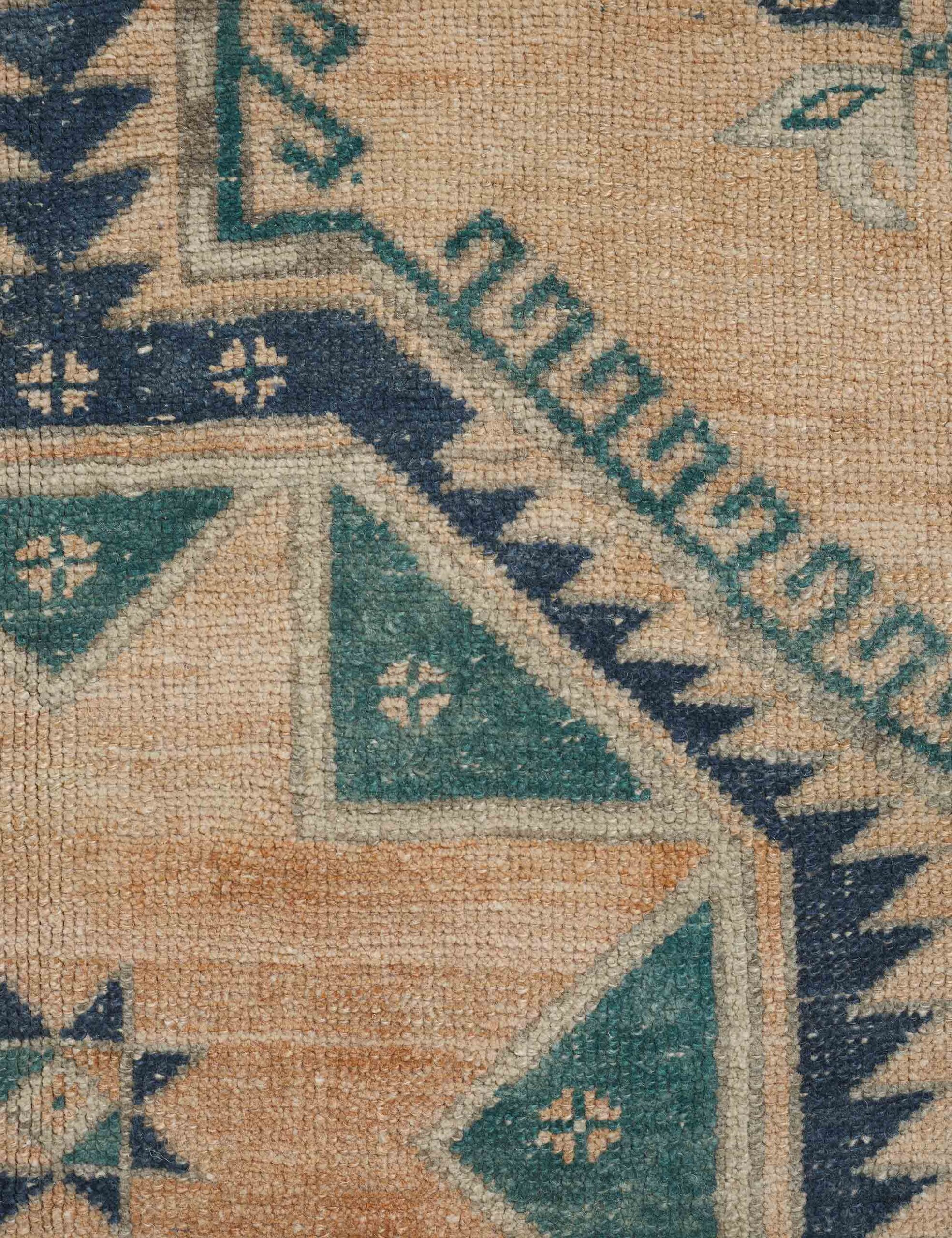 Shai Vintage Runner Rug, 4'6" x 10'3" - Image 3